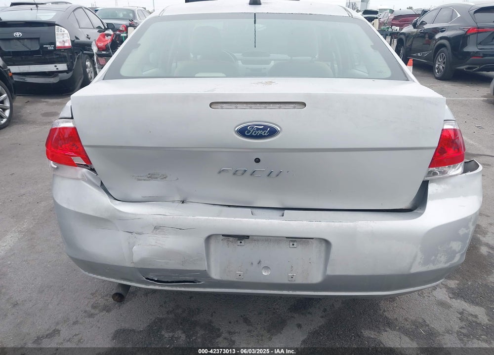 2008 FORD FOCUS S VIN: 1FAHP34N28W164693