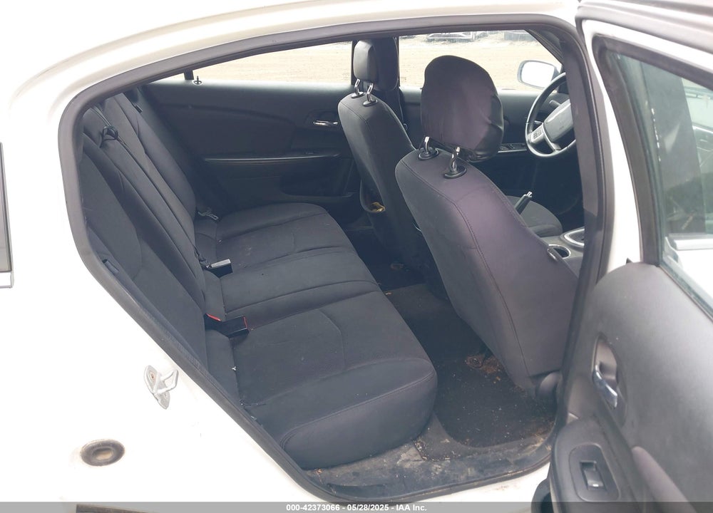 2012 CHRYSLER 200 TOURING VIN: 1C3CCBBB1CN288945