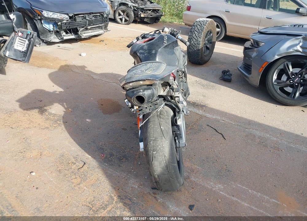 2014 HONDA CBR600 RR VIN: JH2PC4002EK700005