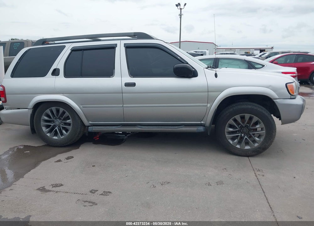 2003 NISSAN PATHFINDER SE VIN: JN8DR09Y03W800643