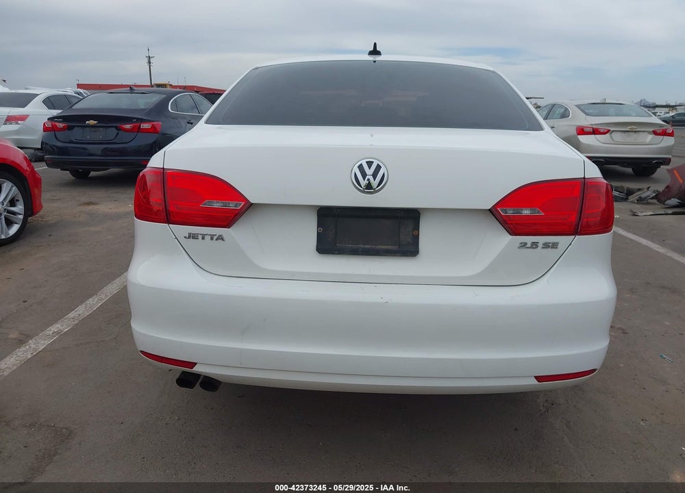 2012 VOLKSWAGEN JETTA 2.5L SE VIN: 3VWDP7AJ3CM300840