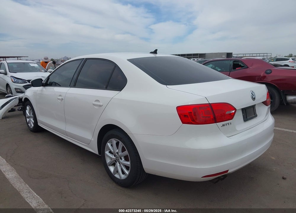 2012 VOLKSWAGEN JETTA 2.5L SE VIN: 3VWDP7AJ3CM300840