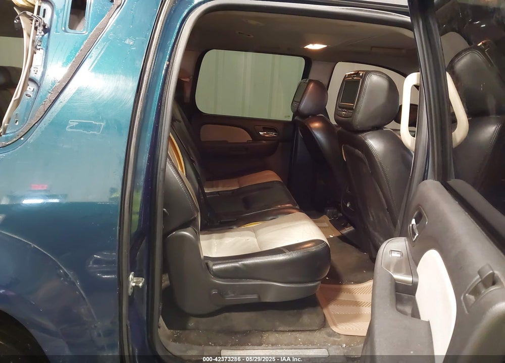 2007 CHEVROLET SUBURBAN VIN: 3GNFK16337G265066