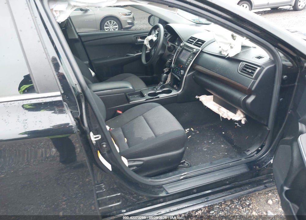 2016 TOYOTA CAMRY VIN: 4T4BF1FK2GR547930