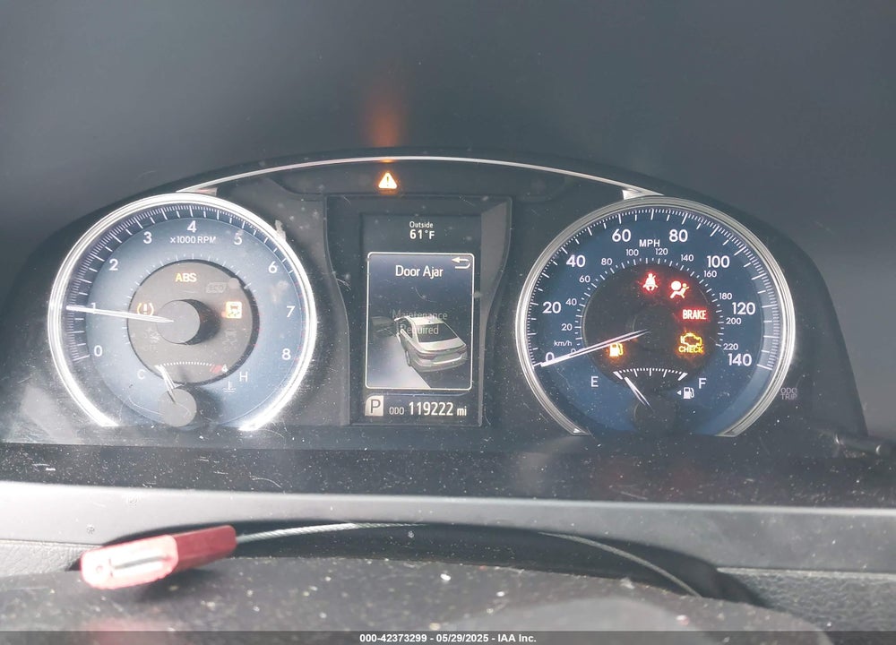 2016 TOYOTA CAMRY VIN: 4T4BF1FK2GR547930