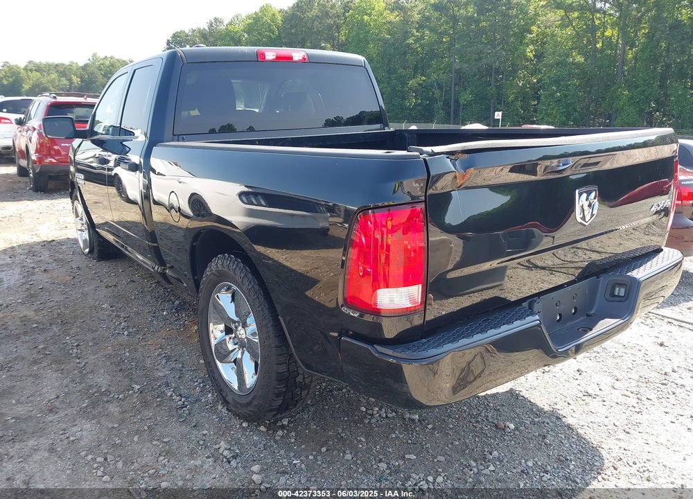 2019 RAM 1500 CLASSIC VIN: 1C6RR7FG3KS582586