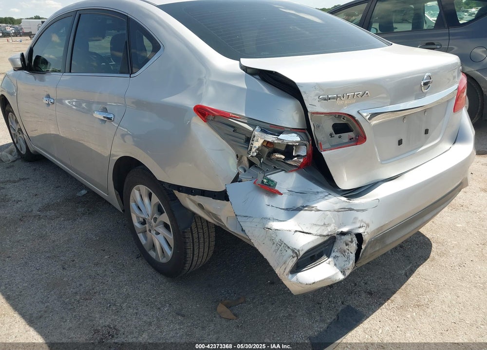 2018 NISSAN SENTRA VIN: 3N1AB7AP5JY262822