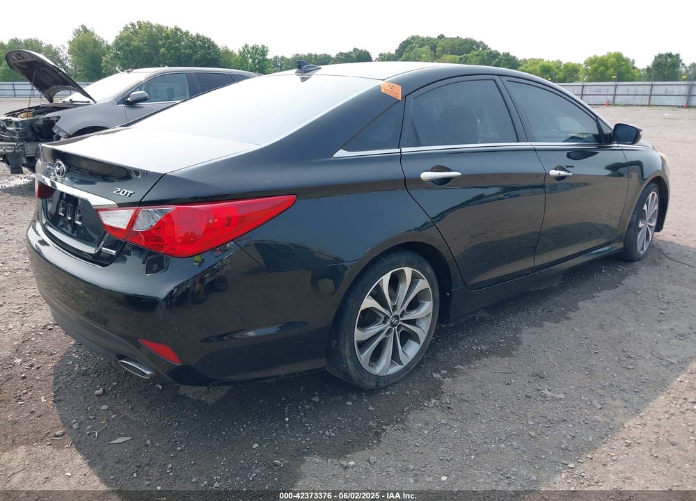 2014 HYUNDAI SONATA VIN: 5NPEC4AB3EH838831