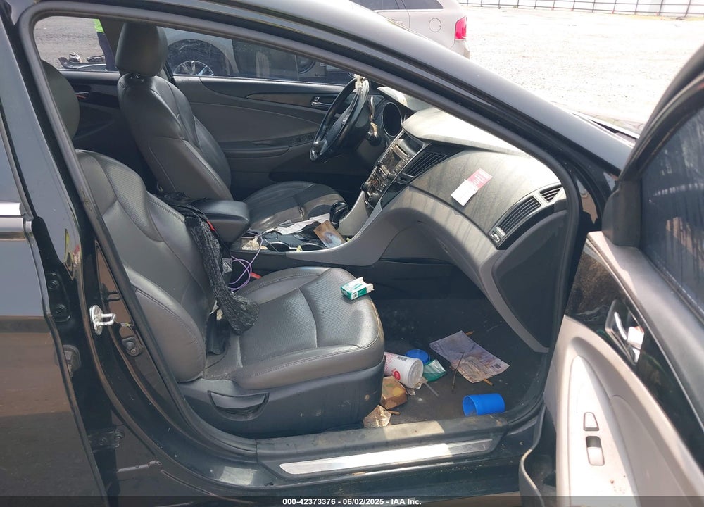 2014 HYUNDAI SONATA VIN: 5NPEC4AB3EH838831