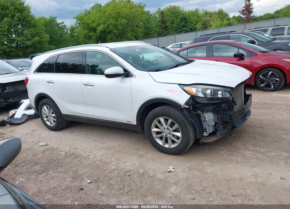 2016 KIA SORENTO 2.4L LX VIN: 5XYPGDA37GG047296