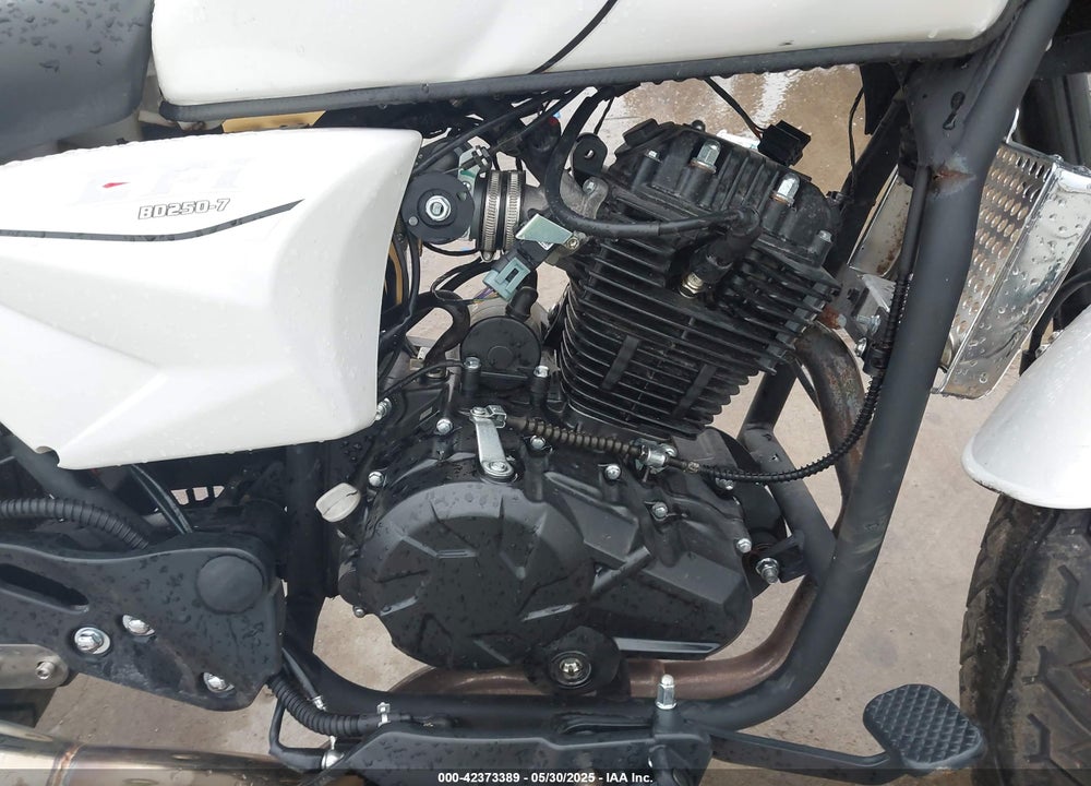 2022 JIANGSU BD2 VIN: L2BB7AAK8NB330033
