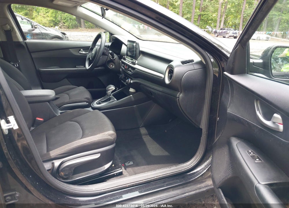2019 KIA FORTE VIN: 3KPF24AD7KE023833