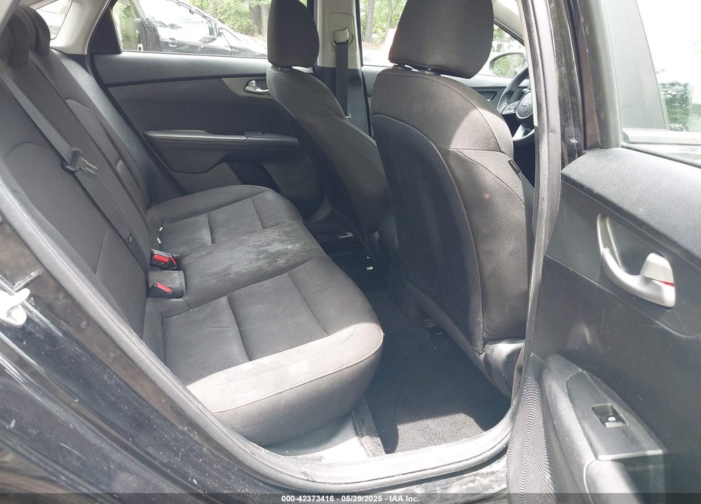 2019 KIA FORTE VIN: 3KPF24AD7KE023833