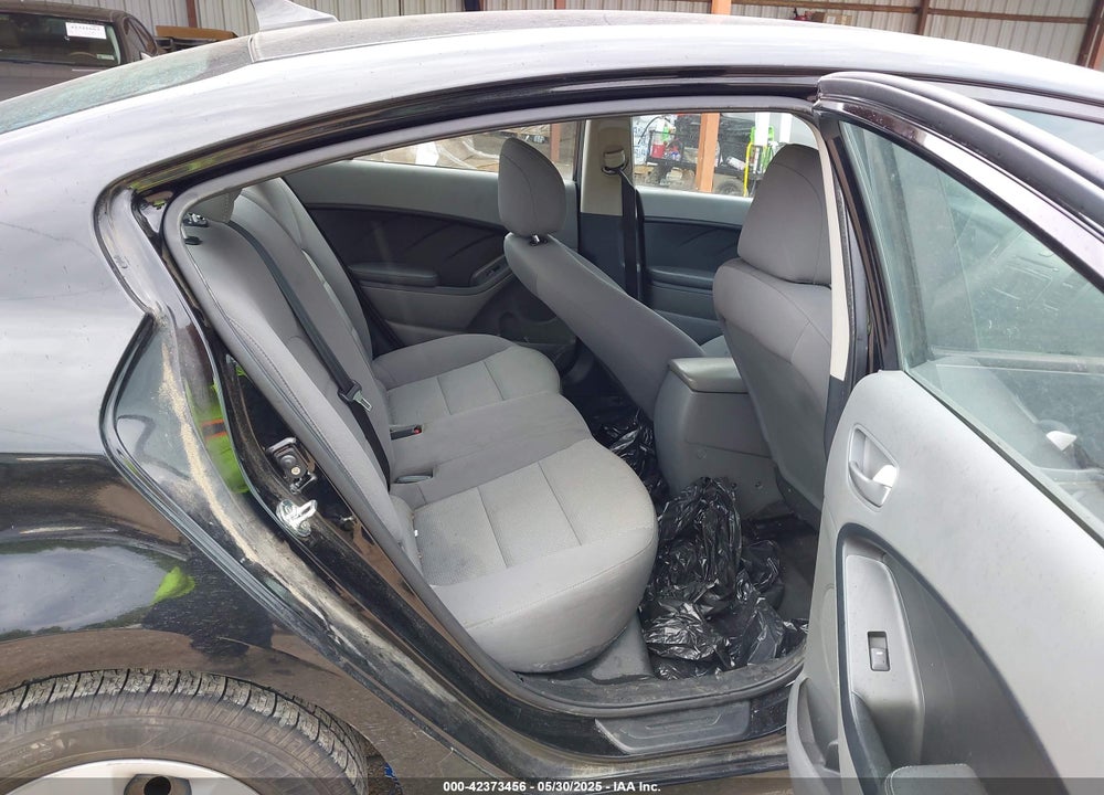 2018 KIA FORTE LX VIN: 3KPFK4A77JE283531