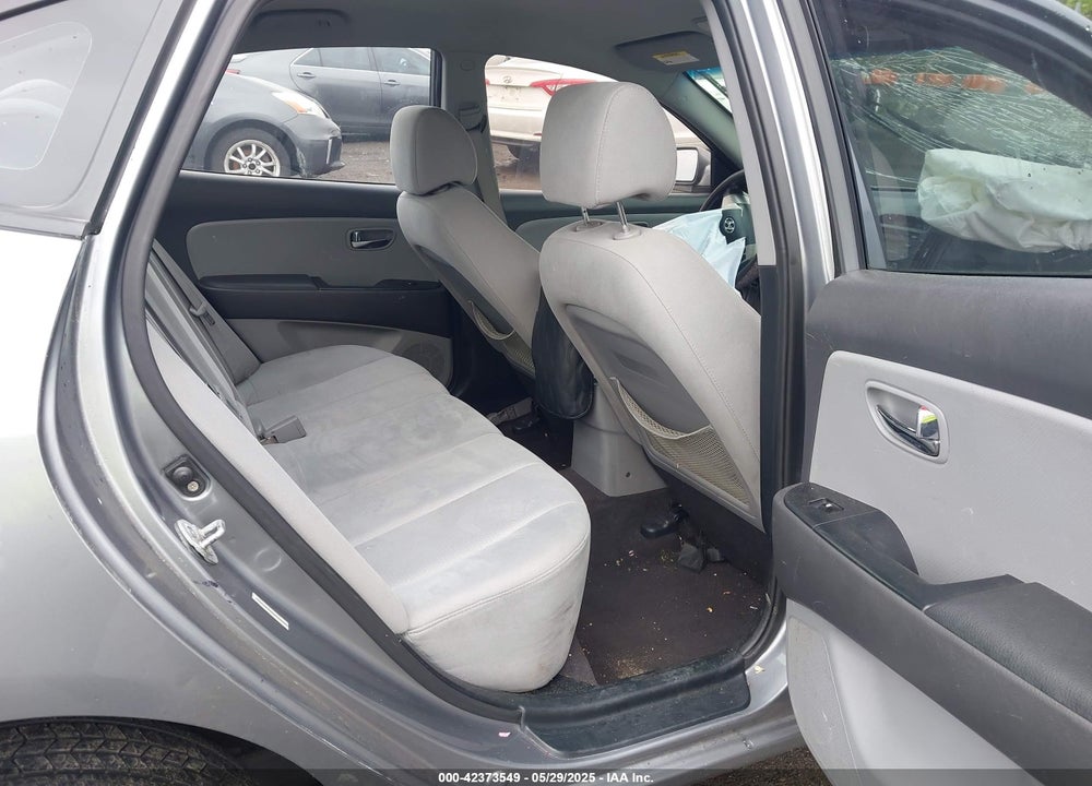 2010 HYUNDAI ELANTRA VIN: KMHDU4AD2AU129488