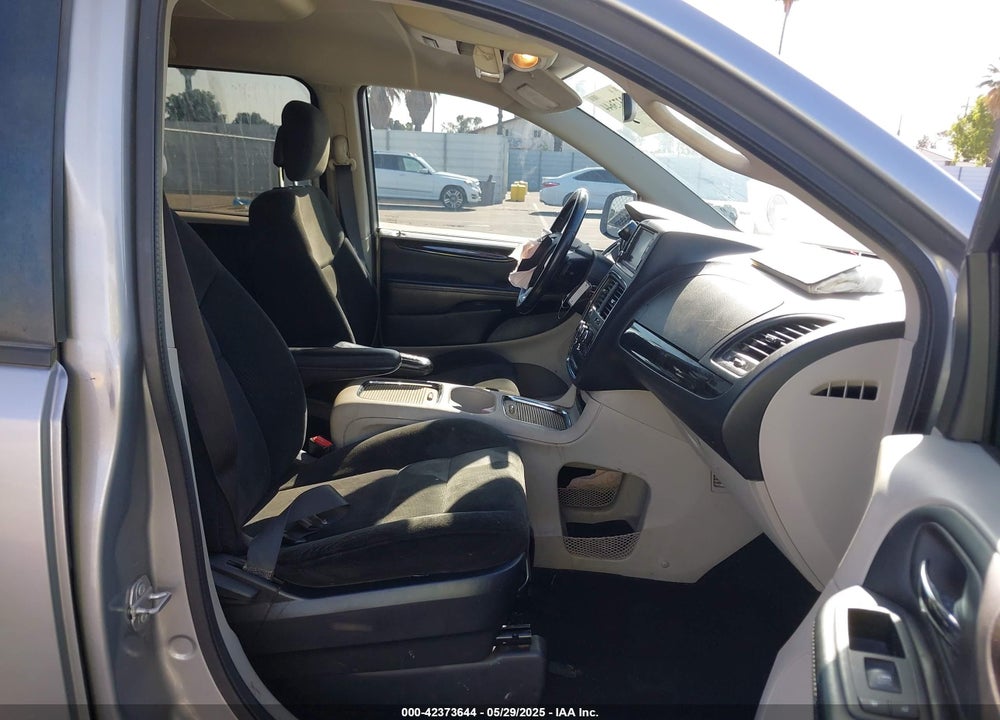 2016 DODGE GRAND CARAVAN SXT VIN: 2C4RDGCG8GR273653