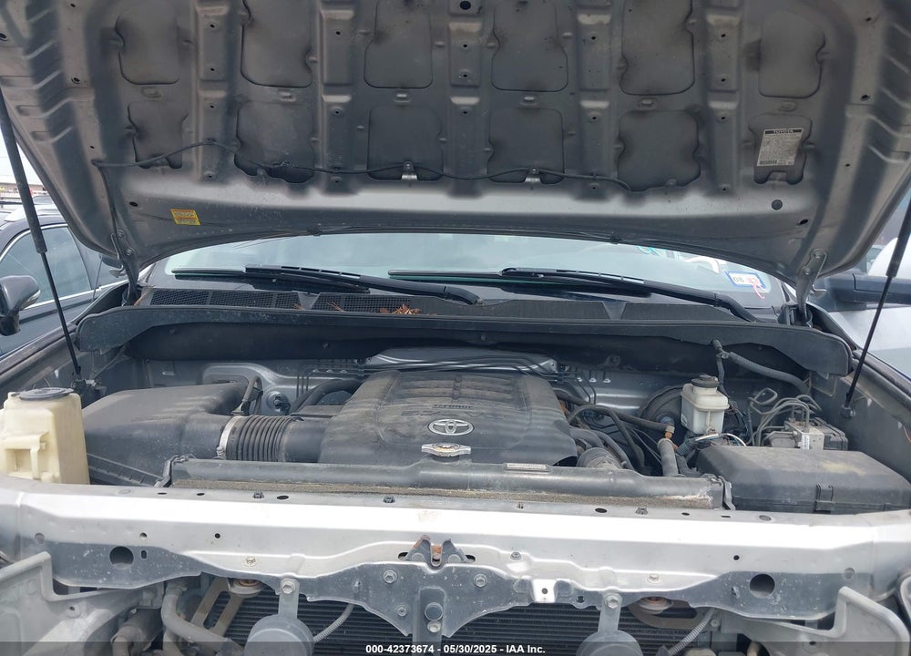 2013 TOYOTA TUNDRA PLATINUM 5.7L V8 VIN: 5TFFY5F14DX139769