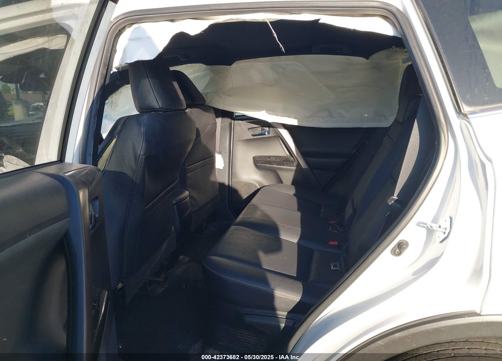 2018 TOYOTA RAV4 HYBRID SE VIN: JTMJJREVXJD228530