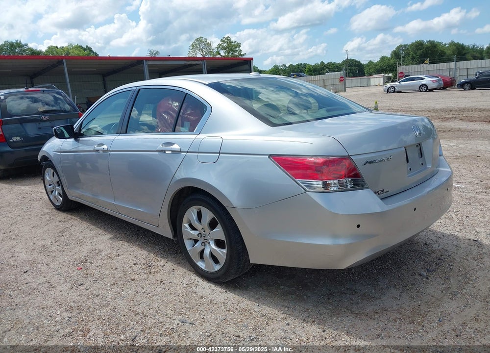 2008 HONDA ACCORD VIN: JHMCP26818C036905