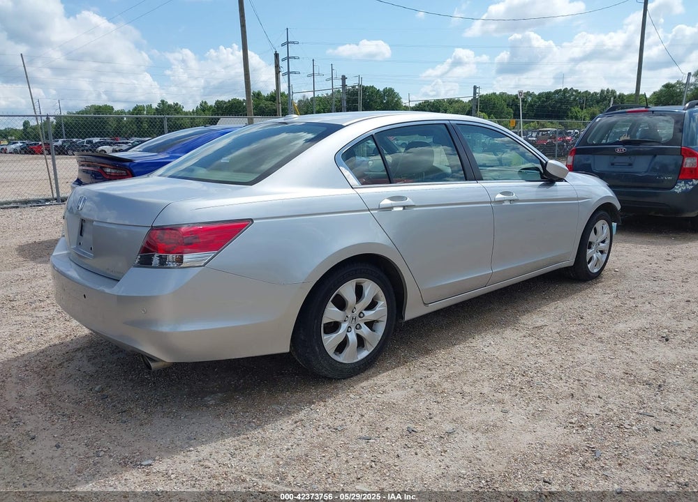 2008 HONDA ACCORD VIN: JHMCP26818C036905