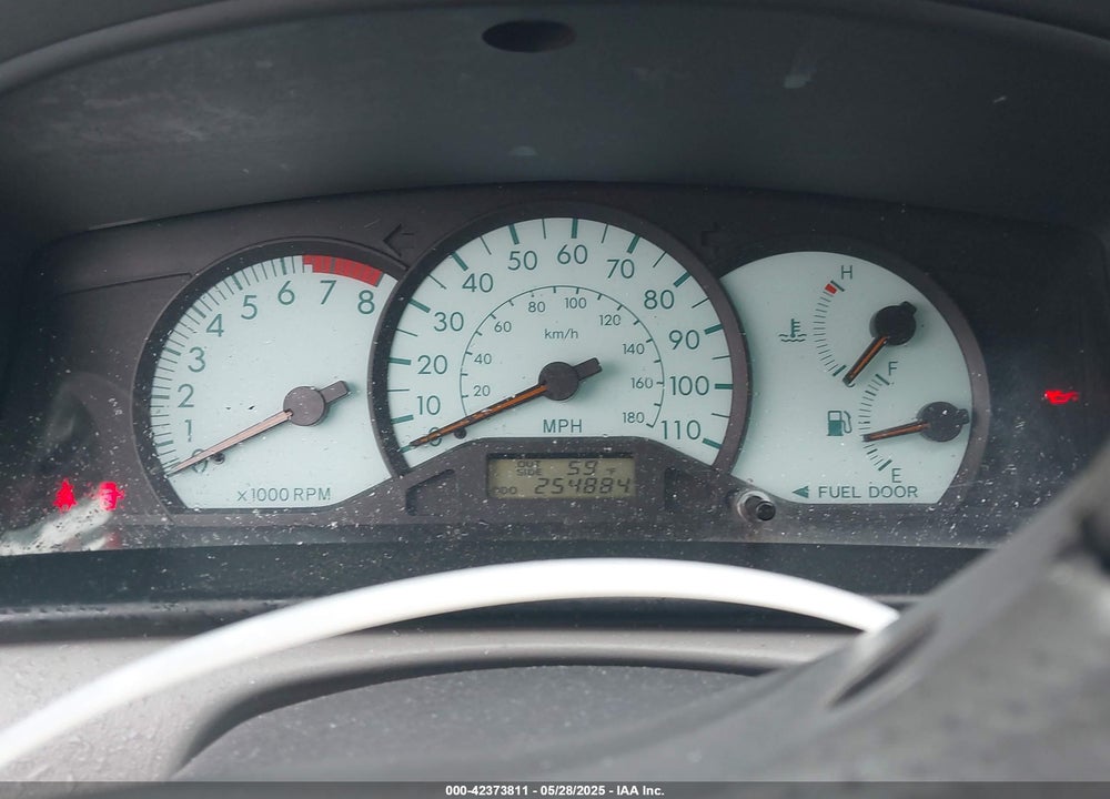 2004 TOYOTA COROLLA LE VIN: 2T1BR32E44C299304