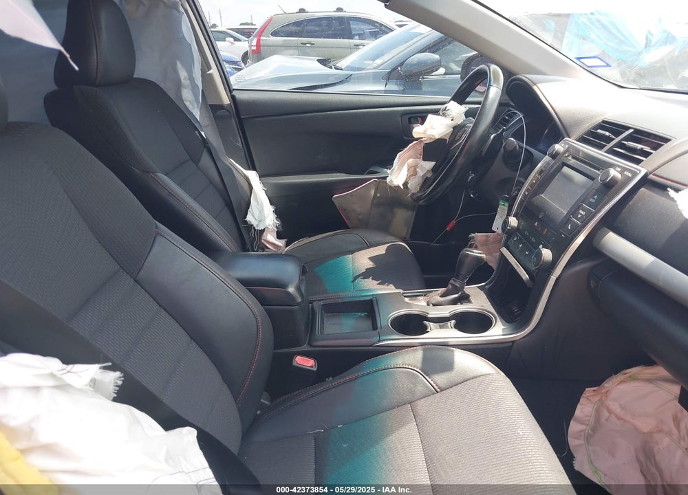 2016 TOYOTA CAMRY SE VIN: 4T1BF1FK1GU192923