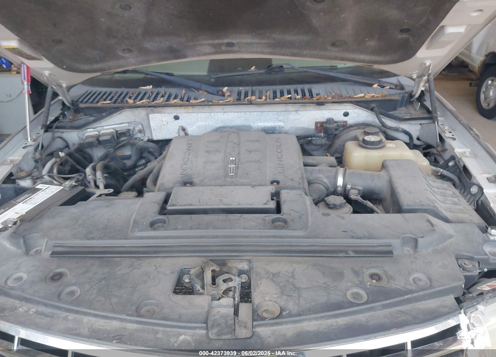 2008 LINCOLN NAVIGATOR VIN: 5LMFU28578LJ12629