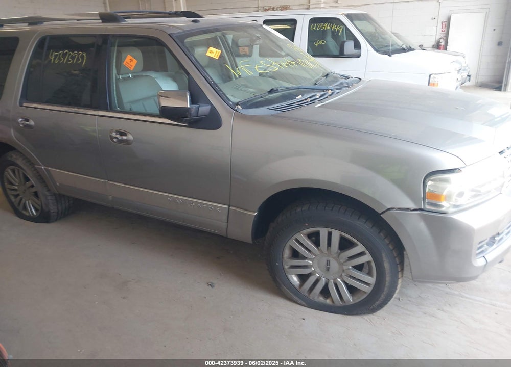2008 LINCOLN NAVIGATOR VIN: 5LMFU28578LJ12629