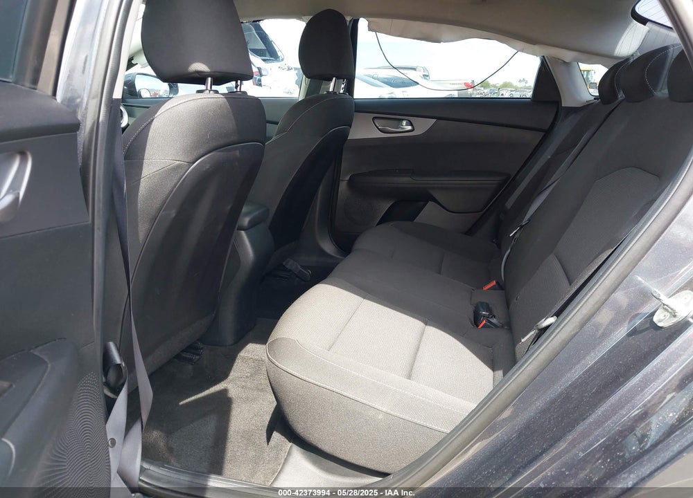 2021 KIA FORTE VIN: 3KPF24AD0ME300230