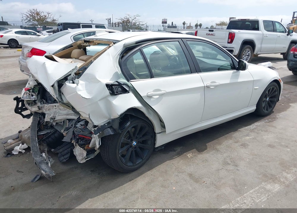 2011 BMW 328I VIN: WBAPH5G52BNN59025