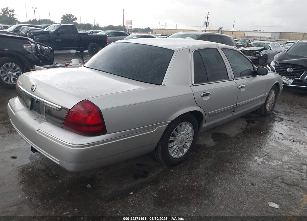 2008 MERCURY GRAND MARQUIS VIN: 2MEFM75V88X651402
