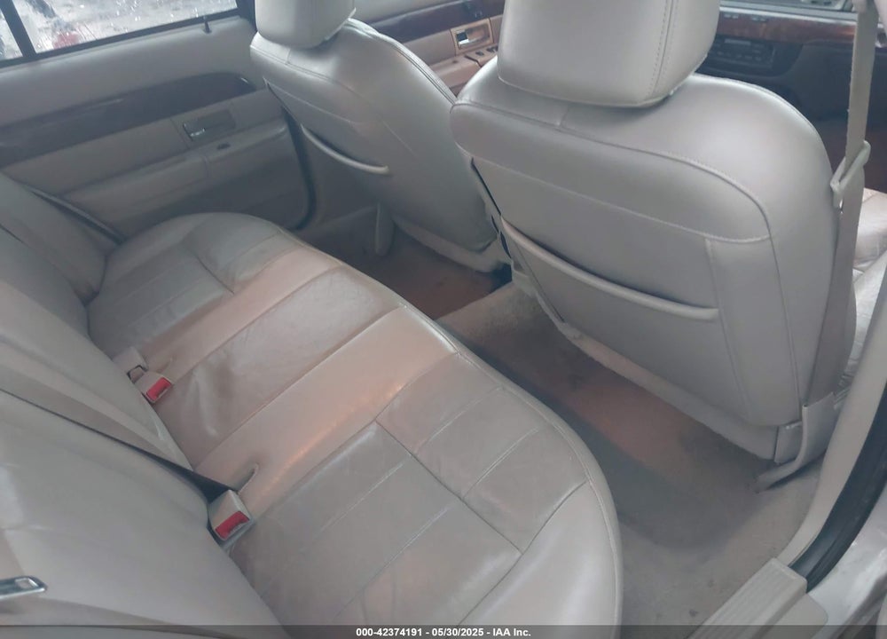 2008 MERCURY GRAND MARQUIS VIN: 2MEFM75V88X651402