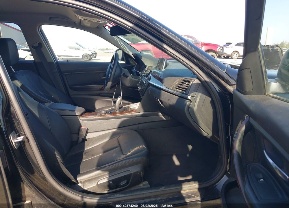 2014 BMW 3 SERIES VIN: WBA3A5G54ENP31921