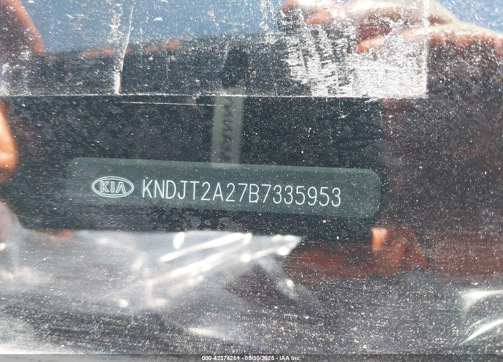 2011 KIA SOUL VIN: KNDJT2A27B7335953