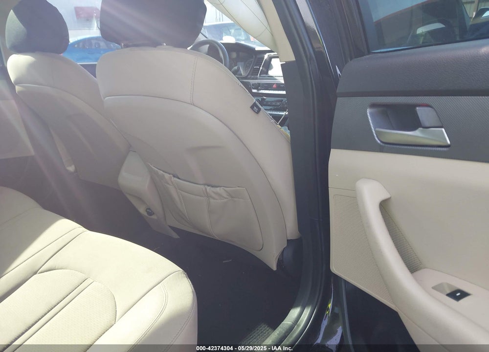 2019 HYUNDAI SONATA VIN: 5NPE24AF0KH792621
