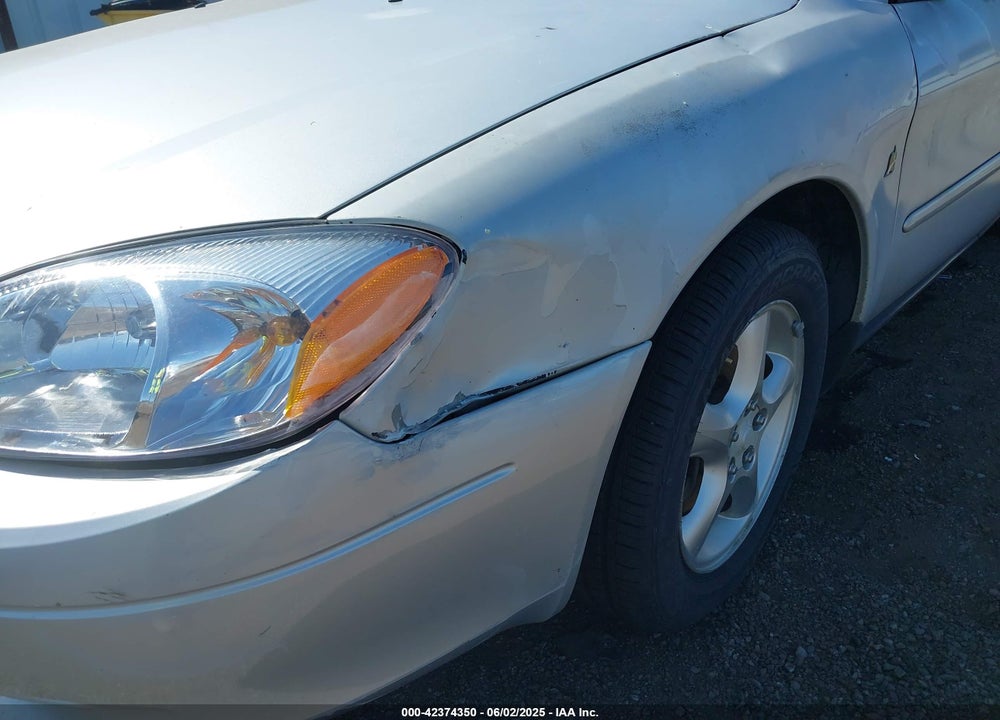 2001 FORD TAURUS VIN: 1FAFP53231A232447