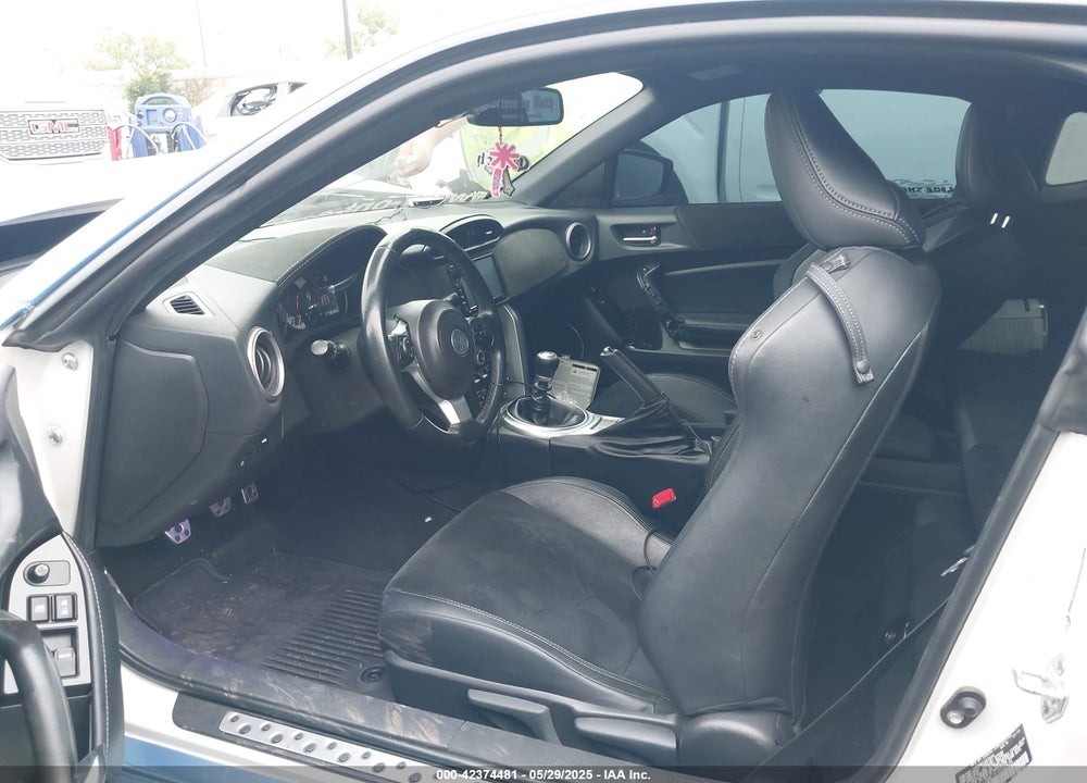 2018 TOYOTA 86 VIN: JF1ZNAE1XJ9700529