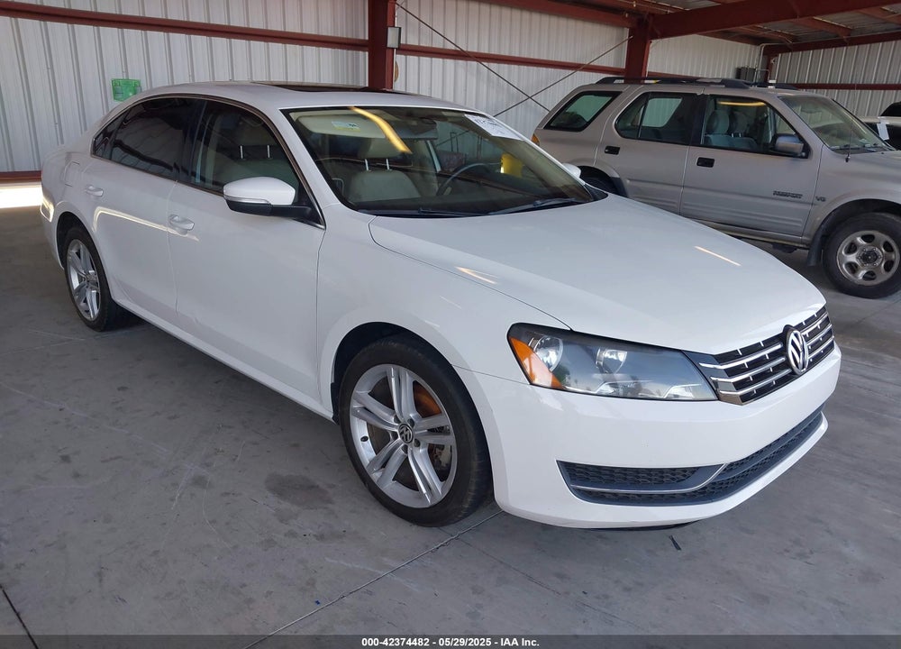 2014 VOLKSWAGEN PASSAT 2.0L TDI SE VIN: 1VWBN7A3XEC087730