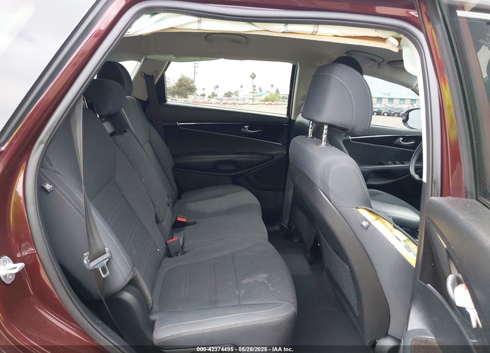 2017 KIA SORENTO VIN: 5XYPG4A38HG236878