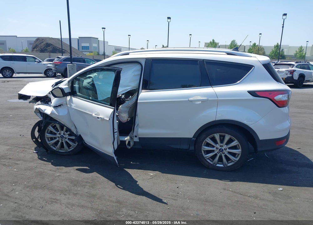 2018 FORD ESCAPE TITANIUM VIN: 1FMCU0J94JUC09729