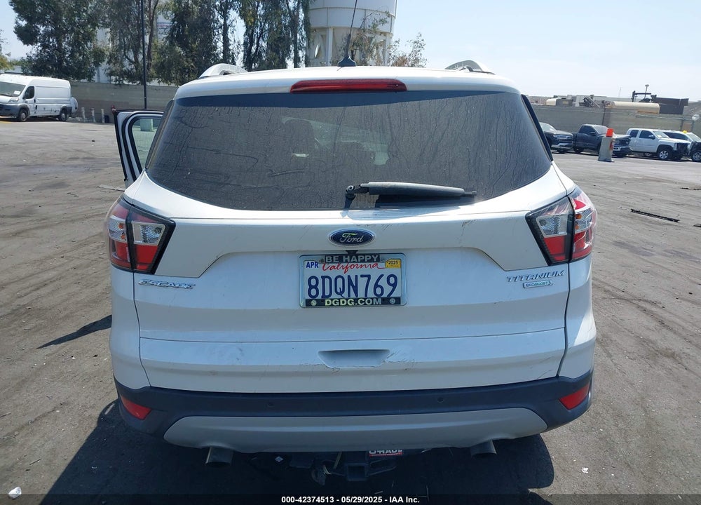 2018 FORD ESCAPE TITANIUM VIN: 1FMCU0J94JUC09729