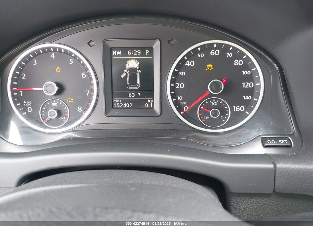 2010 VOLKSWAGEN TIGUAN VIN: WVGBV7AX2AW503778