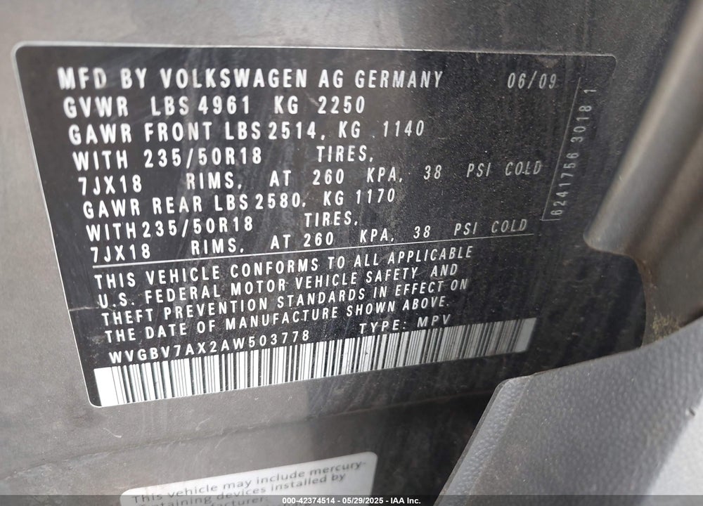 2010 VOLKSWAGEN TIGUAN VIN: WVGBV7AX2AW503778