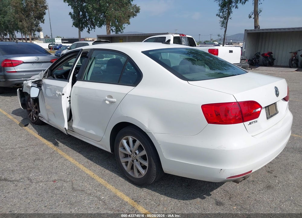 2012 VOLKSWAGEN JETTA 2.5L SE VIN: 3VWDP7AJ3CM401411