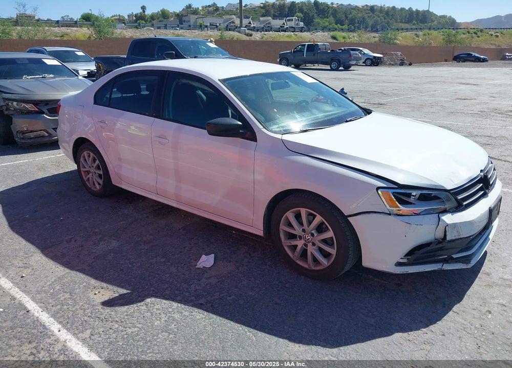 2015 VOLKSWAGEN JETTA VIN: 3VWD17AJ3FM352152