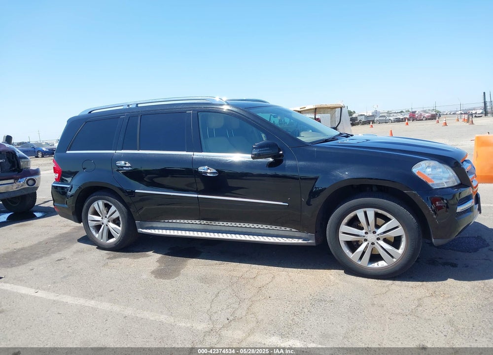 2011 MERCEDES-BENZ GL 450 4MATIC VIN: 4JGBF7BE8BA743488