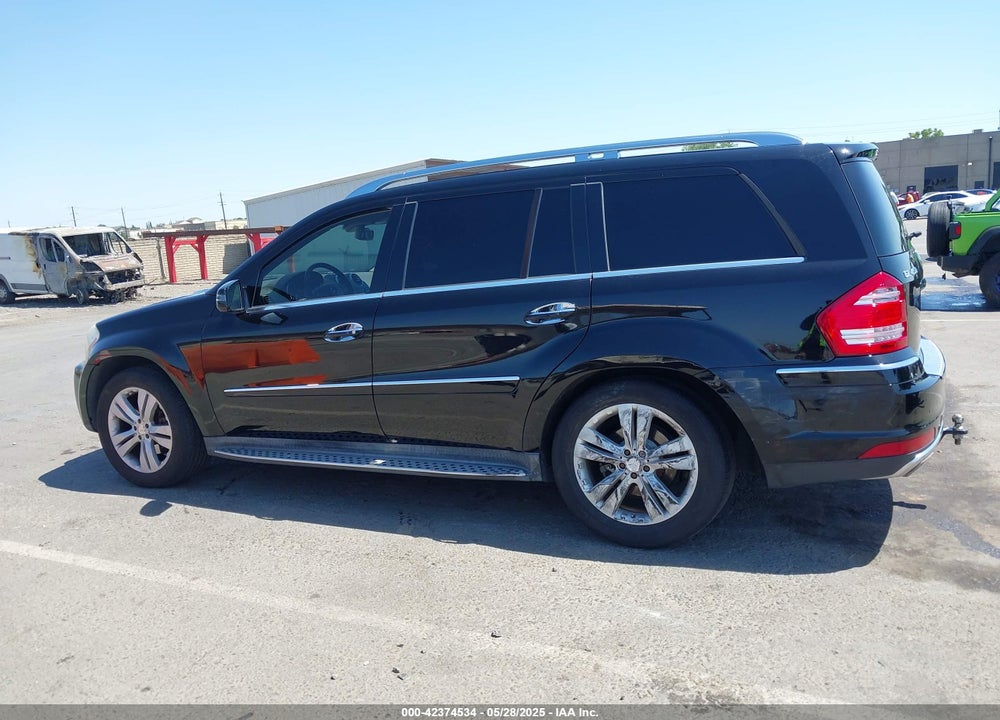 2011 MERCEDES-BENZ GL 450 4MATIC VIN: 4JGBF7BE8BA743488