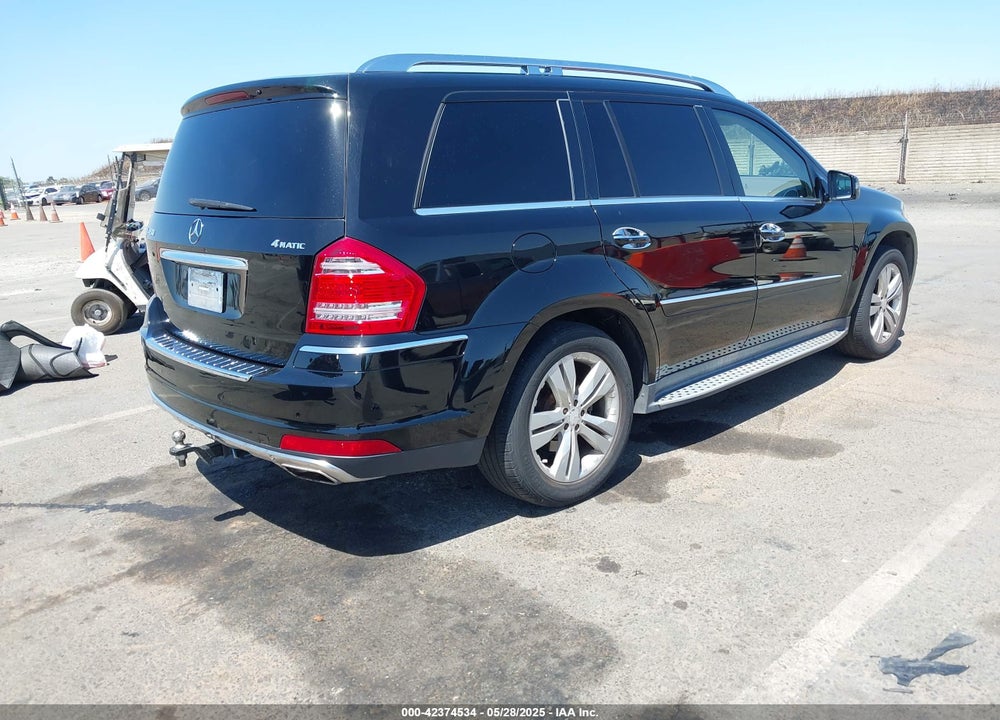 2011 MERCEDES-BENZ GL 450 4MATIC VIN: 4JGBF7BE8BA743488
