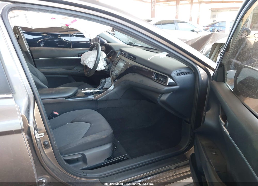 2019 TOYOTA CAMRY LE VIN: 4T1B11HK7KU790468