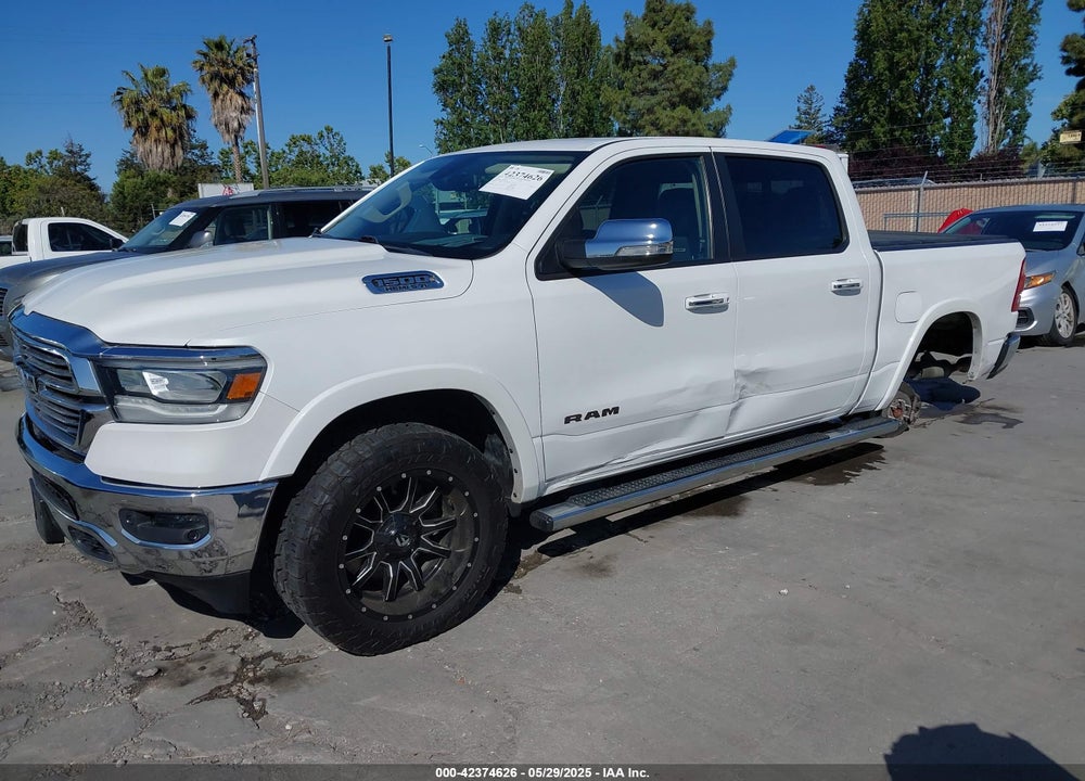 2019 RAM 1500 LAIE  4X4 5'7 BOX VIN: 1C6SRFJT5KN760383